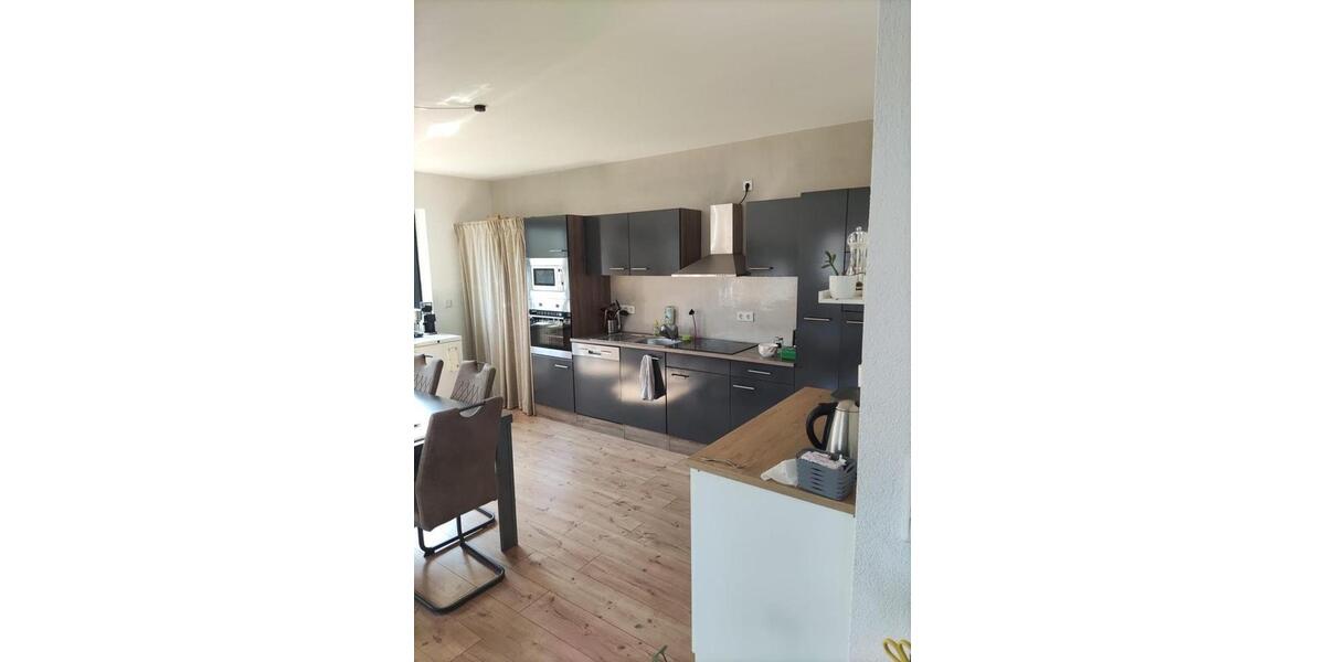 Etagenwohnung Gießen Allendorf - 2 Zimmer, 93 m&sup2;, 1.020&euro; | Angebot:26544962