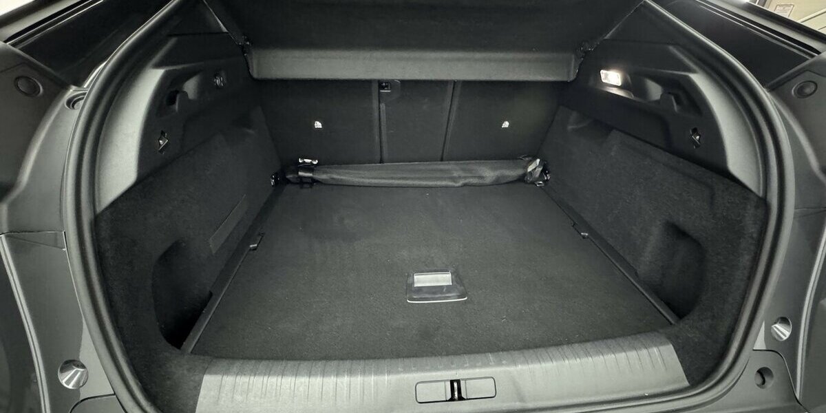 Peugeot 3008 Allure 145 Mild Hybrid Full LED 360° 15.800 km 25.320 &euro; Lich 35423