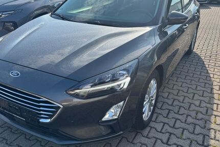 Ford Focus 68.500 km 12.400 &euro; Butzbach 35510