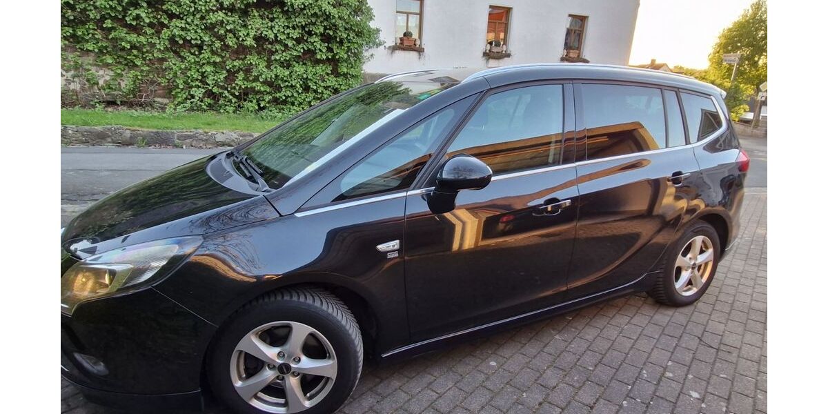 Opel Zafira 324.000 km 3.300 &euro; Rabenau 35466