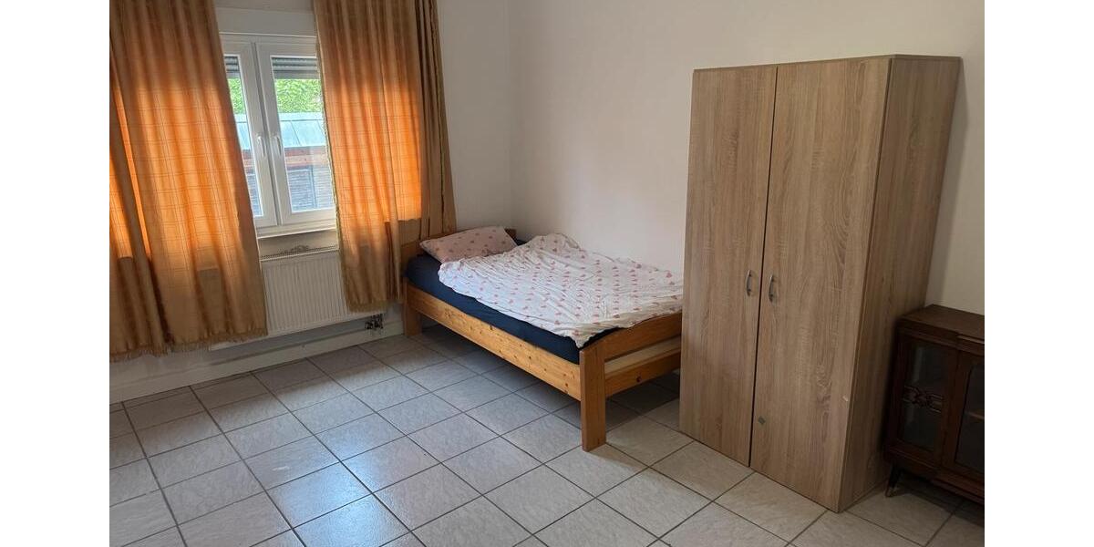 Etagenwohnung Pohlheim - 1 Zimmer, 25 m&sup2;, 330&euro; | Angebot:26455966