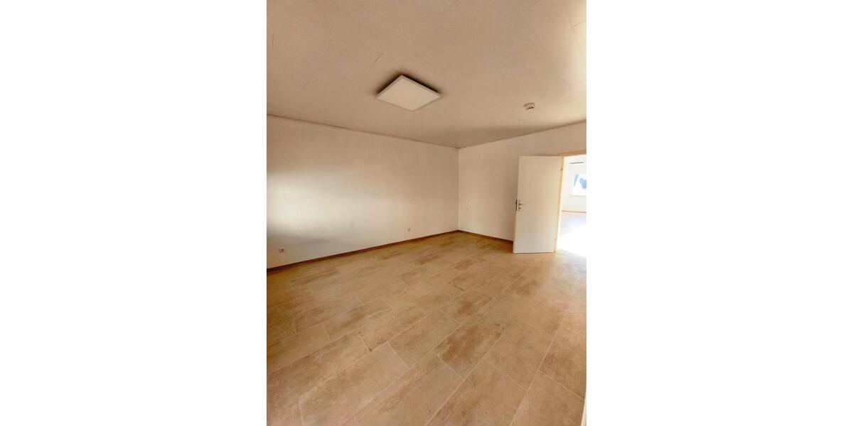 Etagenwohnung Rabenau - 2 Zimmer, 82 m&sup2;, 530&euro; | Angebot:25570246