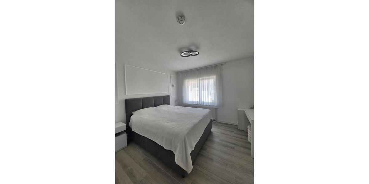 Etagenwohnung Aßlar - 3 Zimmer, 68 m&sup2;, 1.000&euro; | Angebot:26050752