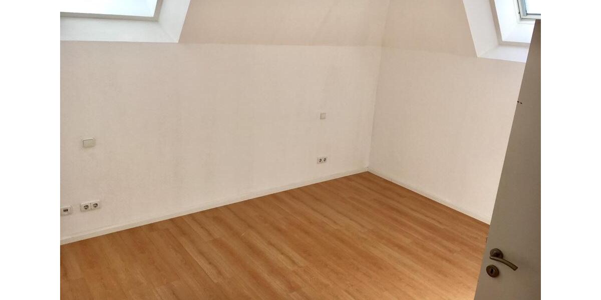 Etagenwohnung Gießen Allendorf - 1 Zimmer, 66 m&sup2;, 730&euro; | Angebot:25940374