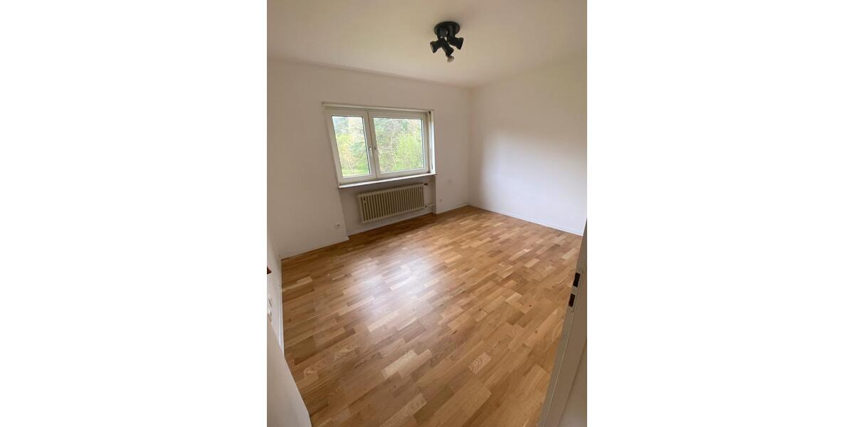 Einfamilienhaus Usingen - 8 Zimmer, 194 m&sup2;, 520.000&euro; | Angebot:27006058