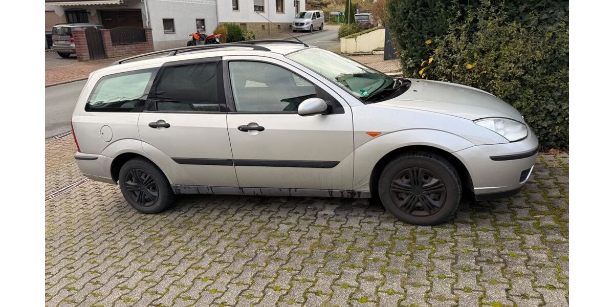 Ford Focus 128.000 km 750 &euro; Weilrod 61276