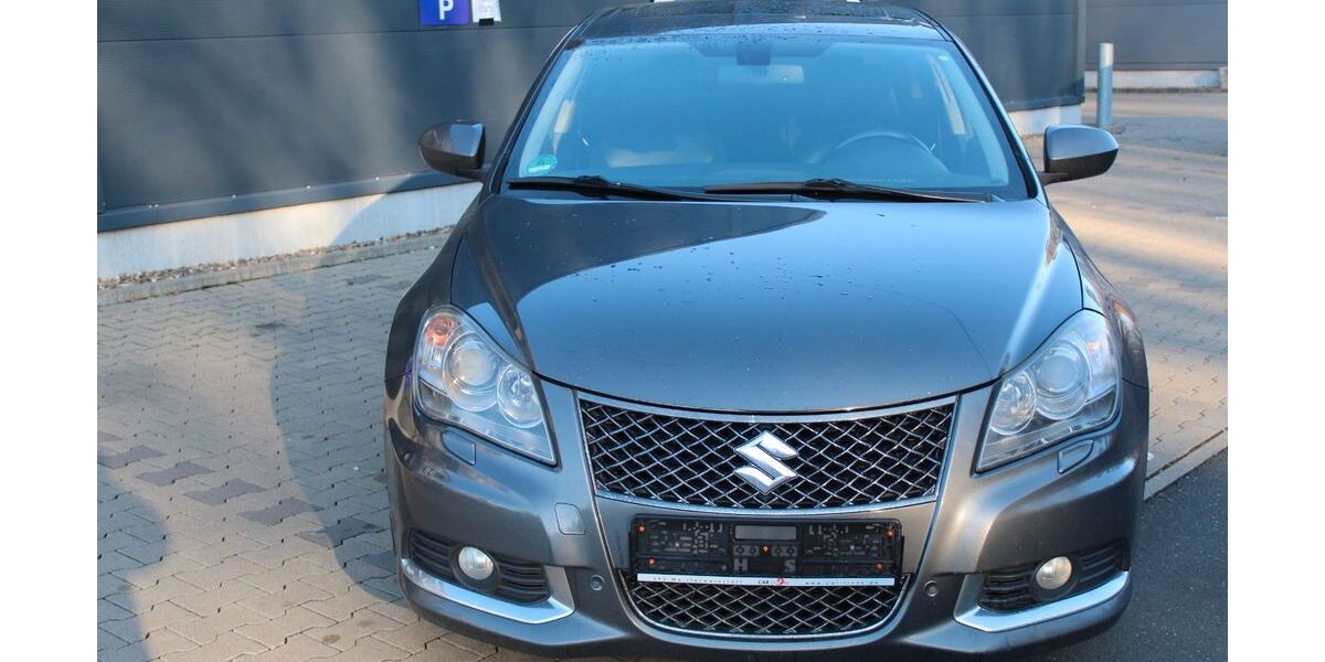 Suzuki Kizashi 194.526 km 7.990 &euro; Rabenau 35466