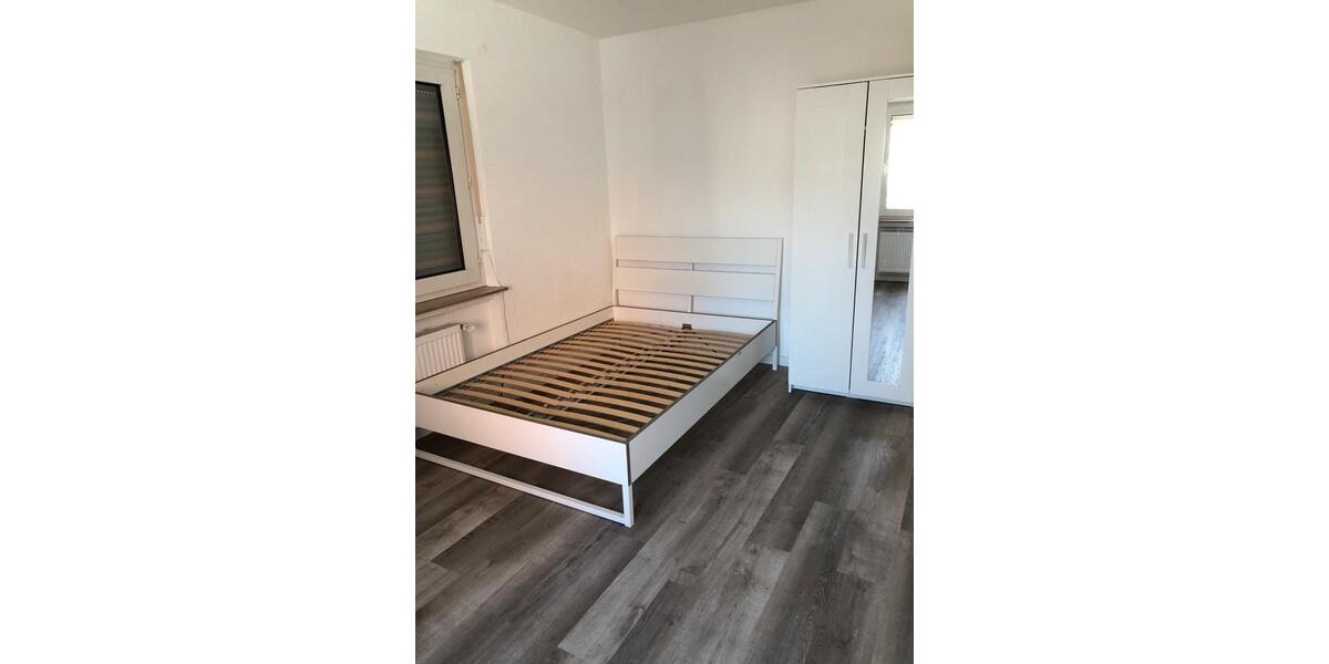 Etagenwohnung Gießen - 10 Zimmer, 25 m&sup2;, 490&euro; | Angebot:25940373