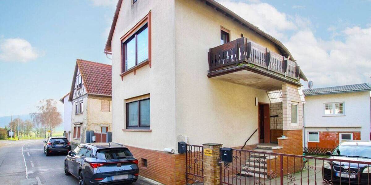 Mehrfamilienhaus, Wohnhaus Lich Bettenhausen - 6 Zimmer, 195.000&euro; | Angebot:25970441