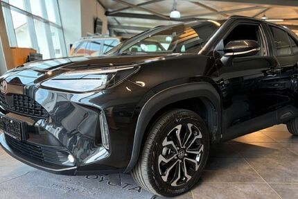 Toyota Yaris Cross 7.030 km 29.490 &euro; Lich 35423
