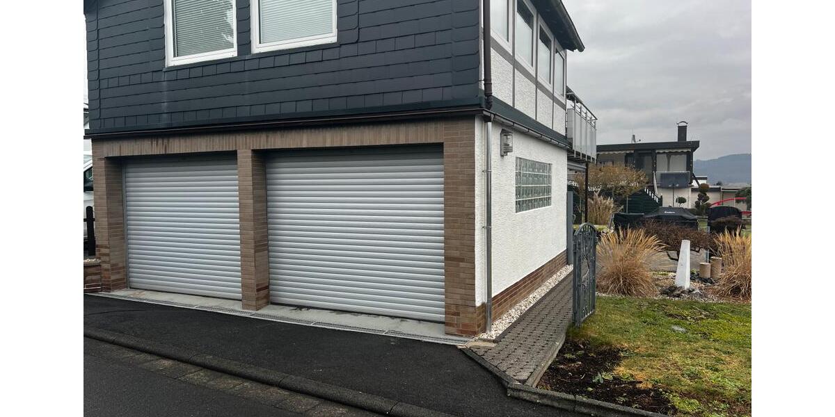 Einfamilienhaus Sinn - 9 Zimmer, 204 m&sup2;, 445.000&euro; | Angebot:26041077