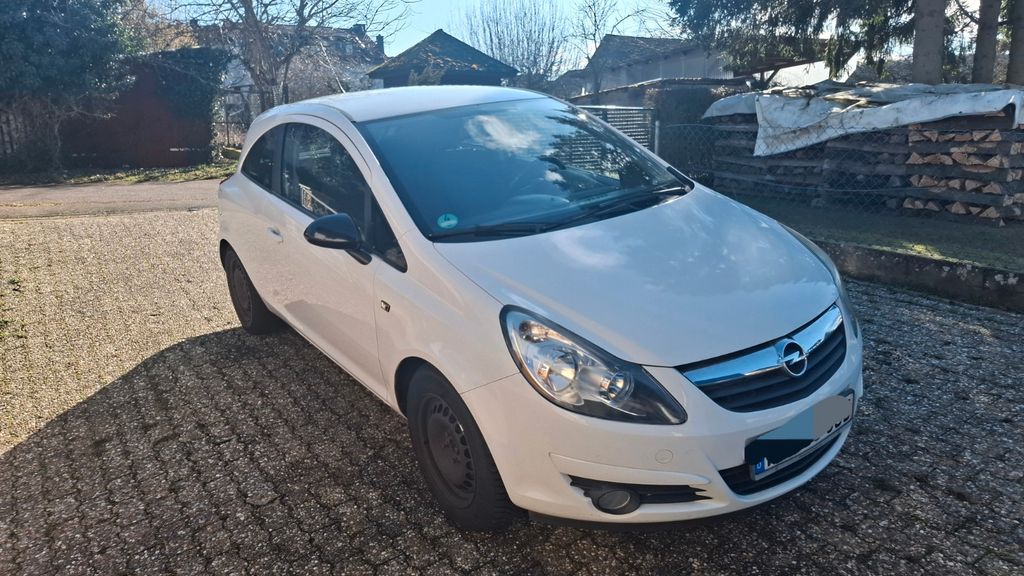 Opel Corsa 100.200 km 3.499 &euro; Allendorf (Lumda) 35469