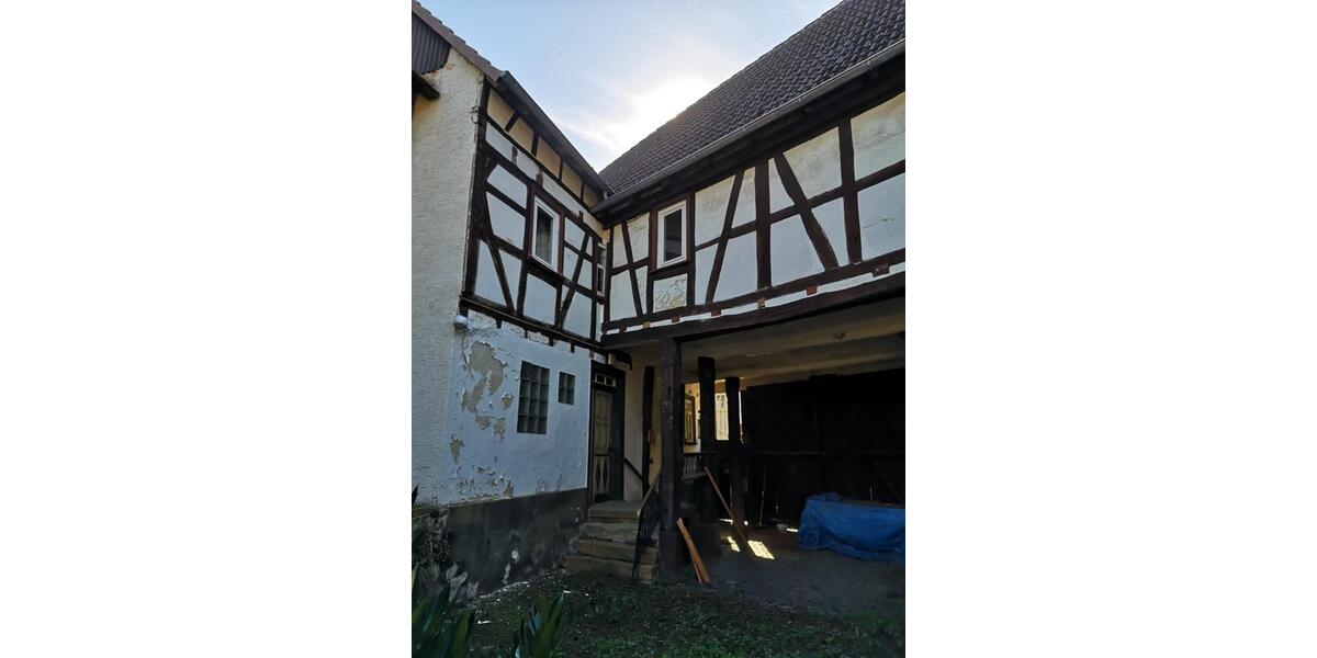 Bauernhaus, Landhaus Münzenberg - 10 Zimmer, 200 m&sup2;, 350.000&euro; | Angebot:25936657