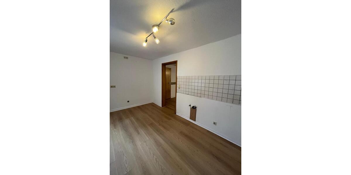 Etagenwohnung Weilburg - 4 Zimmer, 150 m&sup2;, 750&euro; | Angebot:23328092