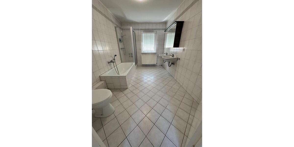 Einfamilienhaus Haiger - 7 Zimmer, 147 m&sup2;, 287.000&euro; | Angebot:22643689