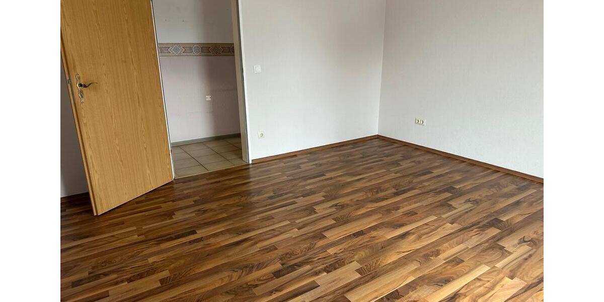 Etagenwohnung Hüttenberg - 4 Zimmer, 100 m&sup2;, 239.000&euro; | Angebot:25779181