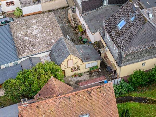 Einfamilienhaus Wetzlar - 4 Zimmer, 159 m&sup2;, 299.000&euro; | Angebot:25662031