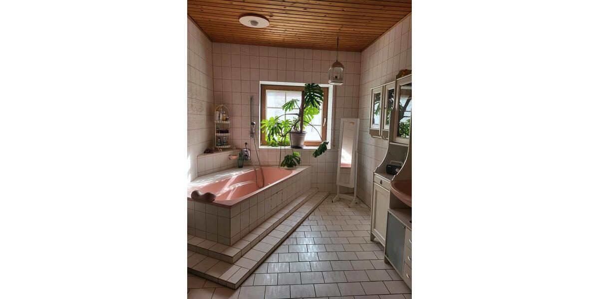 Einfamilienhaus Pohlheim - 5 Zimmer, 170 m&sup2;, 235.000&euro; | Angebot:27098019