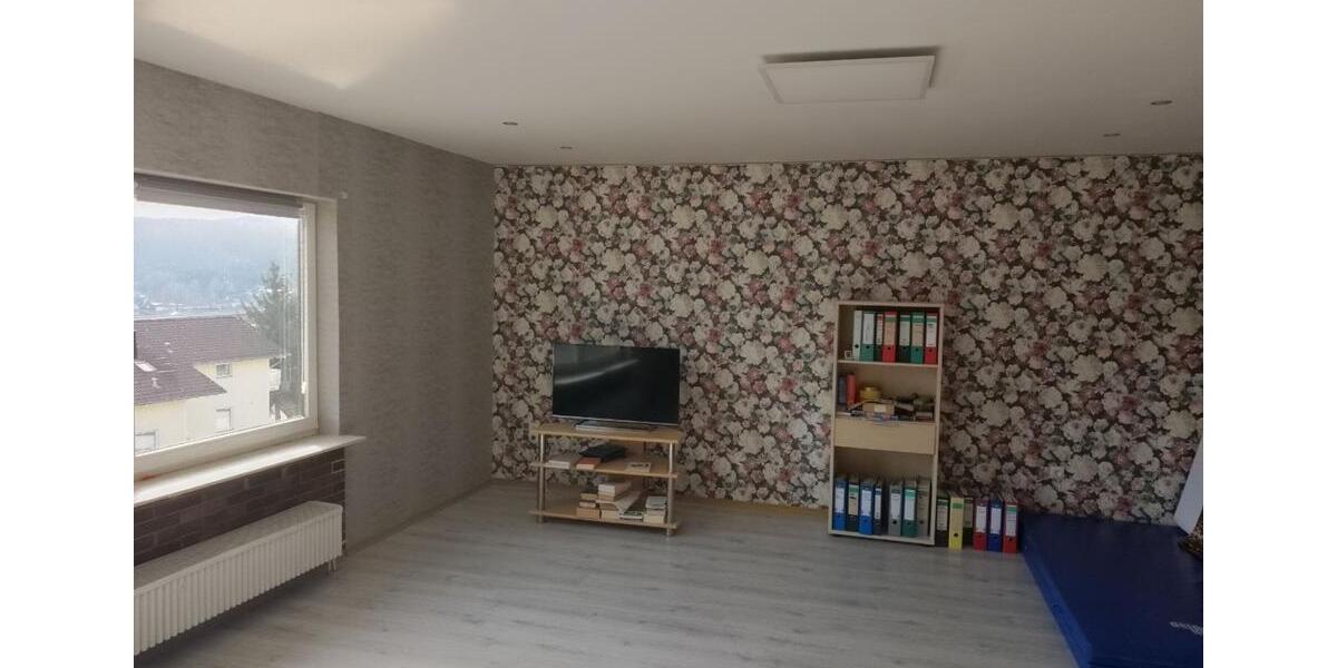 Einfamilienhaus Leun - 10 Zimmer, 285 m&sup2;, 420.000&euro; | Angebot:25358116