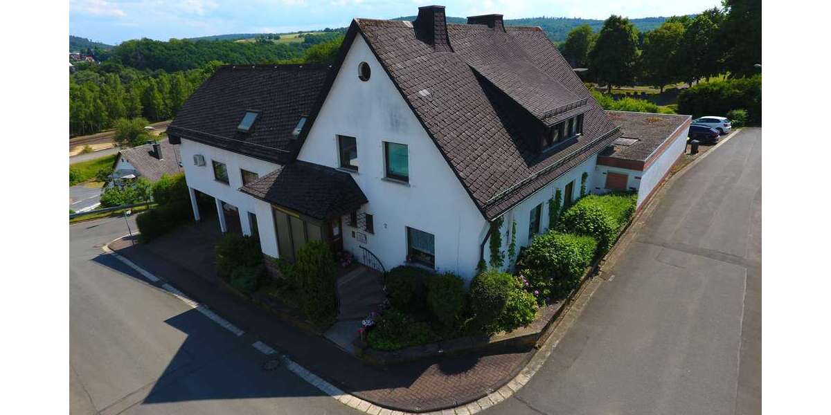 Einfamilienhaus Leun - 12 Zimmer, 215 m&sup2;, 285.000&euro; | Angebot:26827815