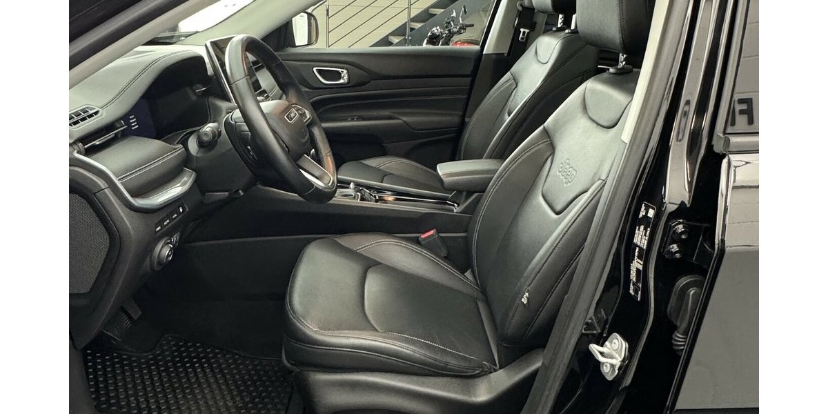 Jeep Compass S Plug-IN Hybrid 4WD 1.Hand Panoramadach 26.460 km 26.950 &euro; Lich 35423