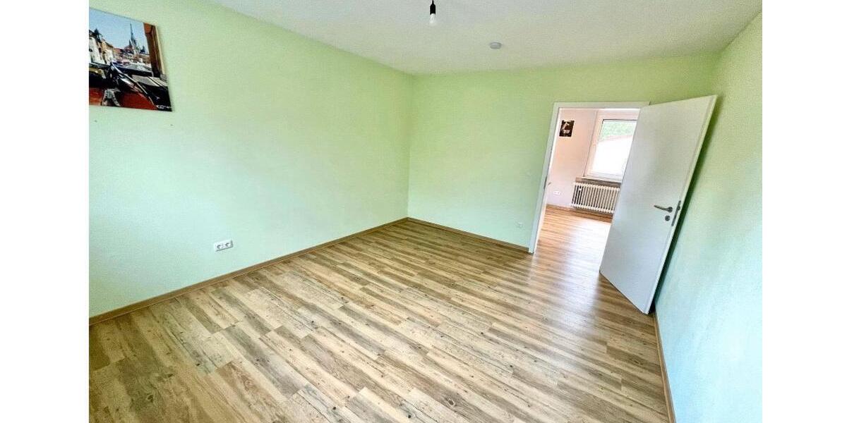 Einfamilienhaus Gießen Allendorf - 6 Zimmer, 157 m&sup2;, 1.600&euro; | Angebot:25720204