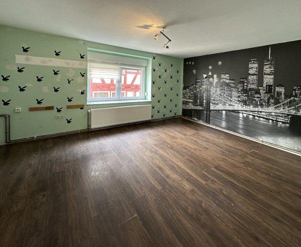 Einfamilienhaus Villmar - 5 Zimmer, 168 m&sup2;, 120.000&euro; | Angebot:26039507