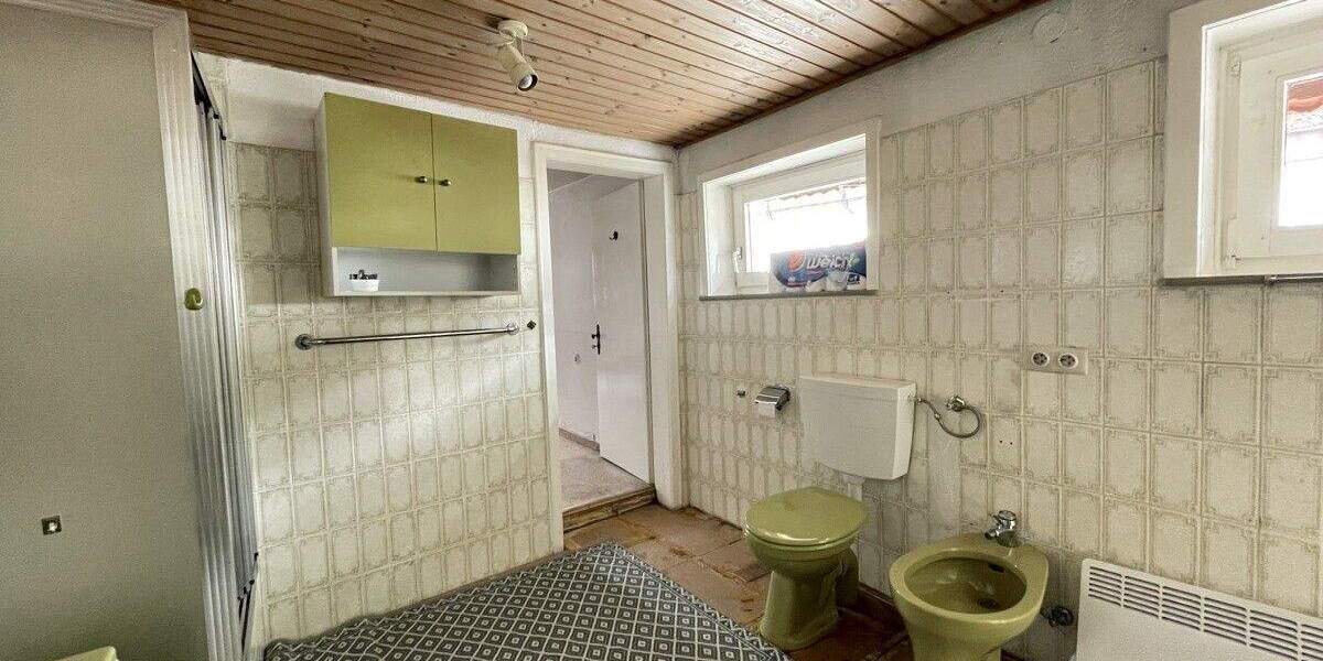 Mehrfamilienhaus, Wohnhaus Dillenburg / Nanzenbach Nanzenbach - 6 Zimmer, 127 m&sup2;, 179.000&euro; | Angebot:25665427