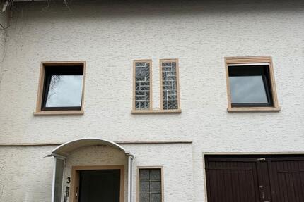 Haus Breitscheid - 5 Zimmer, 120 m&sup2;, 1.200&euro; | Angebot:27604352