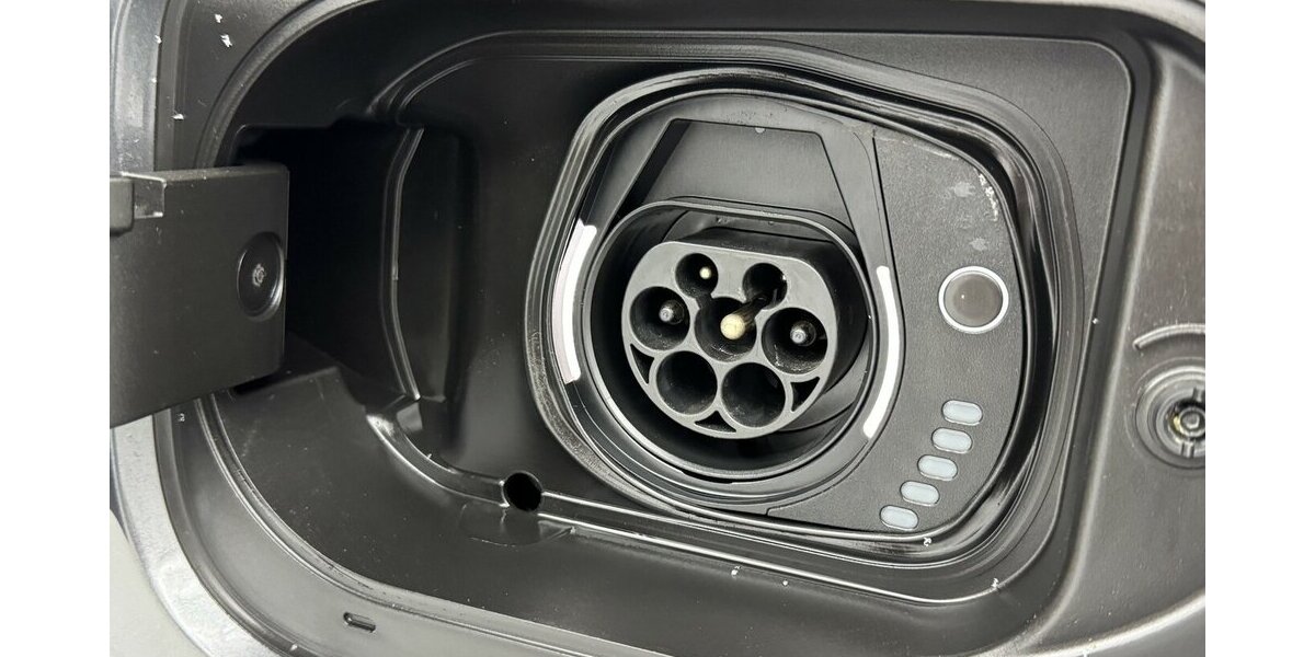 Jeep Compass Trailhawk Plug-In Hybrid 4WD LED 360CAM 27.100 km 26.660 &euro; Lich 35423