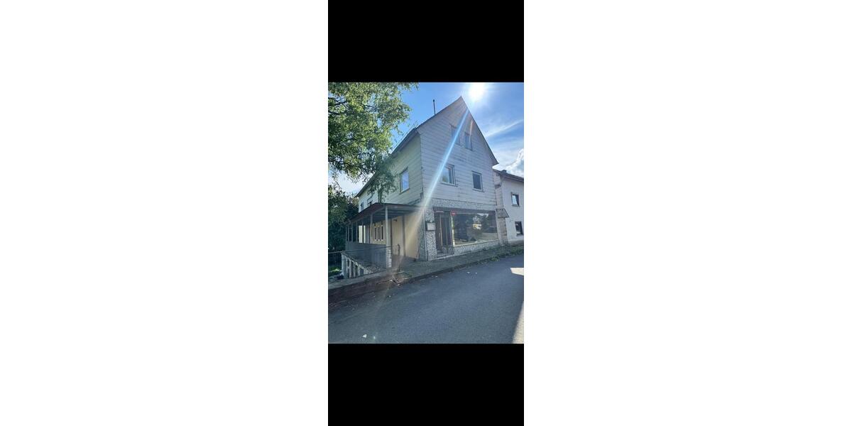 Einfamilienhaus Schöffengrund - 6.5 Zimmer, 190 m&sup2;, 170.000&euro; | Angebot:25719820