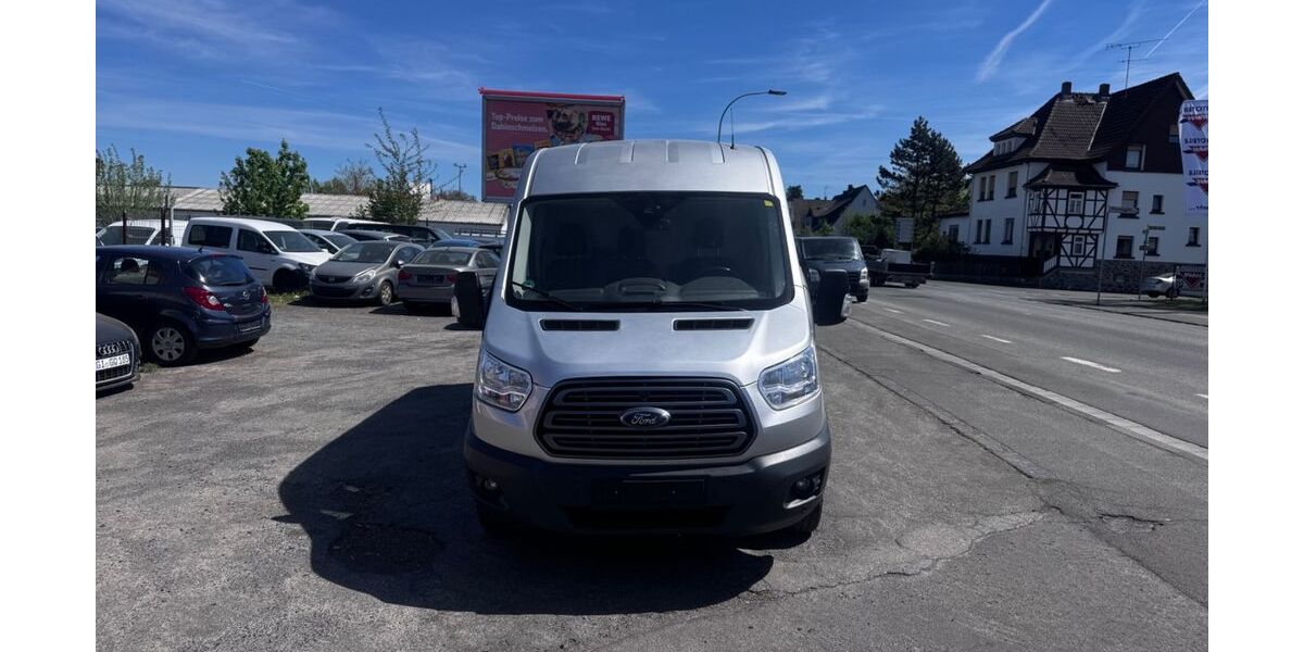 Ford Transit 221.000 km 9.400 &euro; Hungen 35410