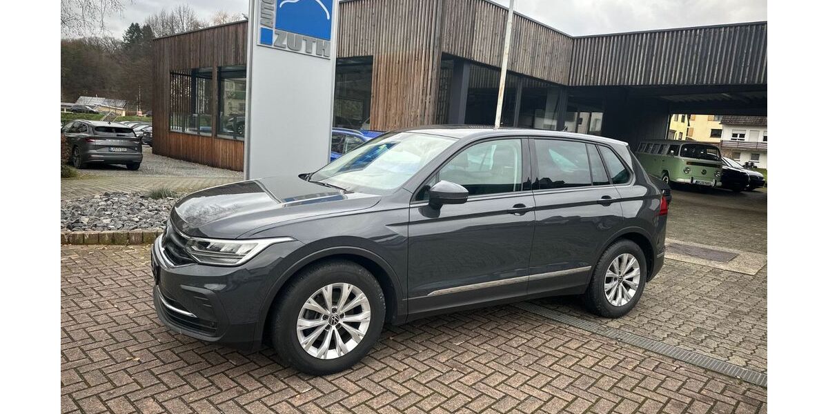 VW Tiguan 66.940 km 23.490 &euro; Weinbach 35796