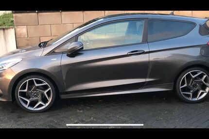 Ford Fiesta 70.800 km 11.100 &euro; Leun 35638