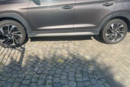 Hyundai TUCSON 65.500 km 17.000 &euro; Driedorf 35759