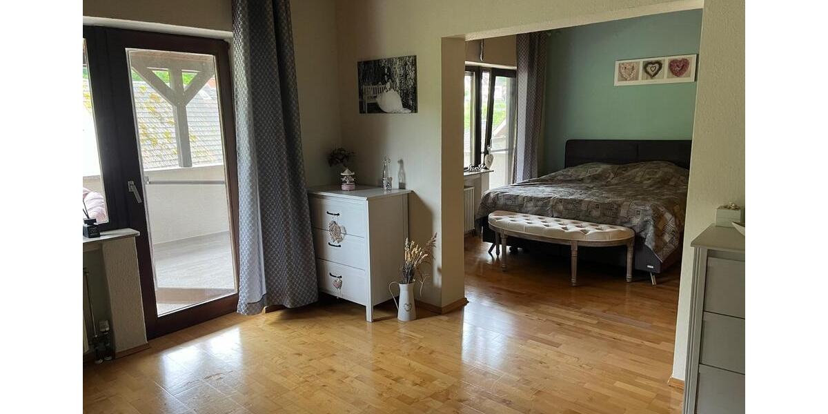 Einfamilienhaus Weinbach - 11 Zimmer, 400 m&sup2;, 2.500&euro; | Angebot:25981396