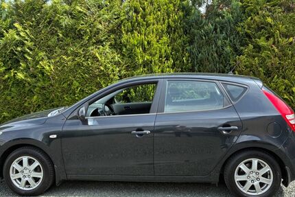 Hyundai i30 105.000 km 3.250 &euro; Wetzlar 35578