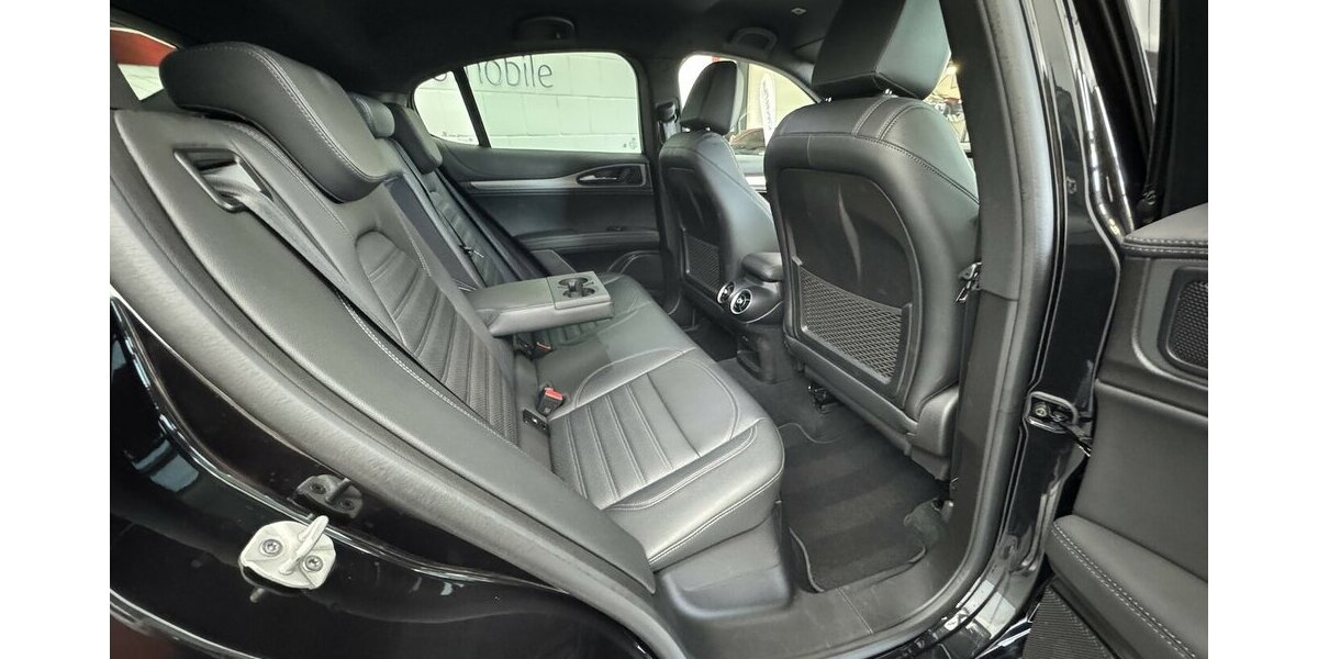 Alfa Romeo Stelvio 2.2 D Veloce Q4 Full LED Leder Carplay 36.900 km 36.890 &euro; Lich 35423