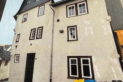 Haus Herborn - 5 Zimmer, 121 m&sup2;, 99.999&euro; | Angebot:26857845