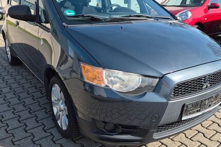 Mitsubishi Colt 109.800 km 3.550 &euro; Dillenburg 35684