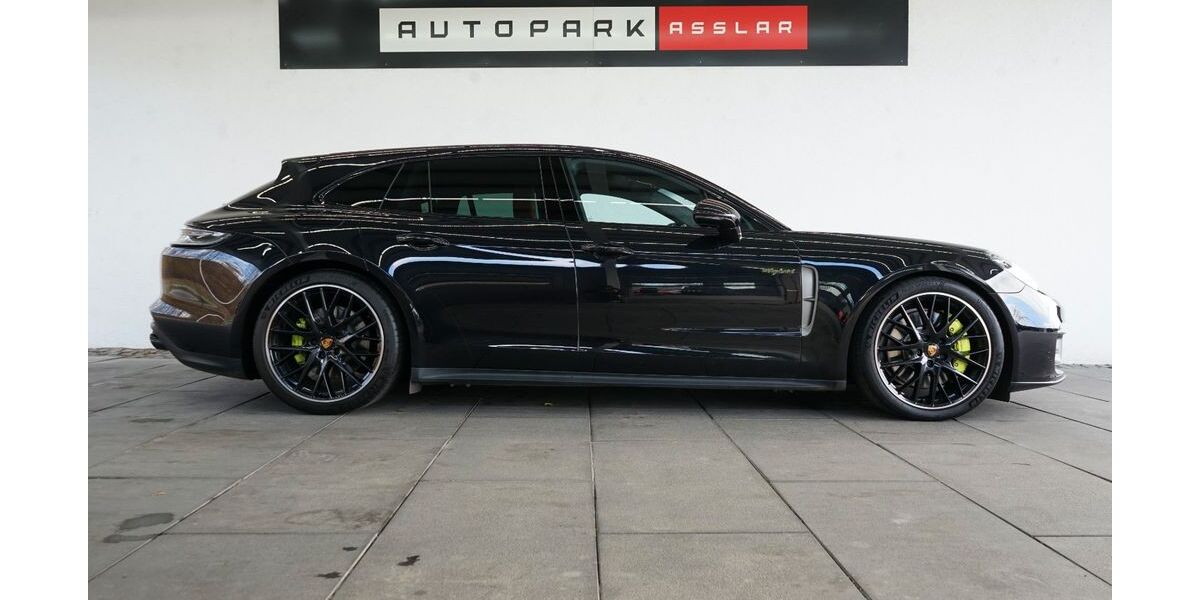 Porsche Panamera 15.300 km 82.880 &euro; Asslar 35614
