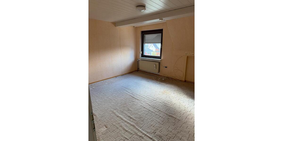 Reihenhaus Wetzlar Altenberger Straße - 8 Zimmer, 188 m&sup2;, 355.000&euro; | Angebot:26039509