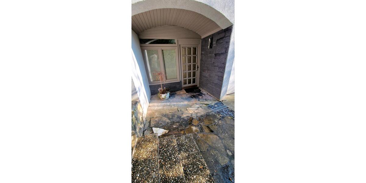 Einfamilienhaus Weilburg - 8 Zimmer, 230 m&sup2;, 385.000&euro; | Angebot:25400660