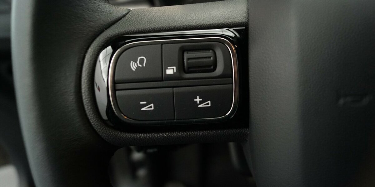 Citroen C3 Max PureTech 110 EAT6 CarPlay FULL LED 34.696 km 13.900 &euro; Lich 35423