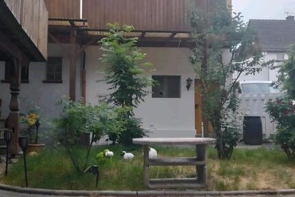 Haus Allendorf (Lumda) - 7 Zimmer, 160 m&sup2;, 1.500&euro; | Angebot:27533276