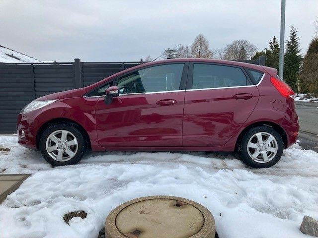 Ford Fiesta 135.000 km 4.900 &euro; Gladenbach 35075
