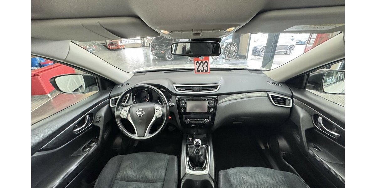 Nissan X-Trail 1.6 D Acenta 4x4 AHK Sitzheizung Navi 192.300 km 9.270 &euro; Lich 35423