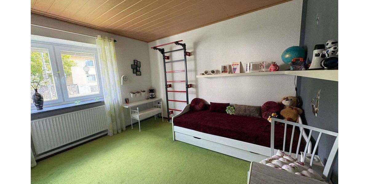 Etagenwohnung Linden Großen-Linden - 3 Zimmer, 120 m&sup2;, 1.200&euro; | Angebot:26723929