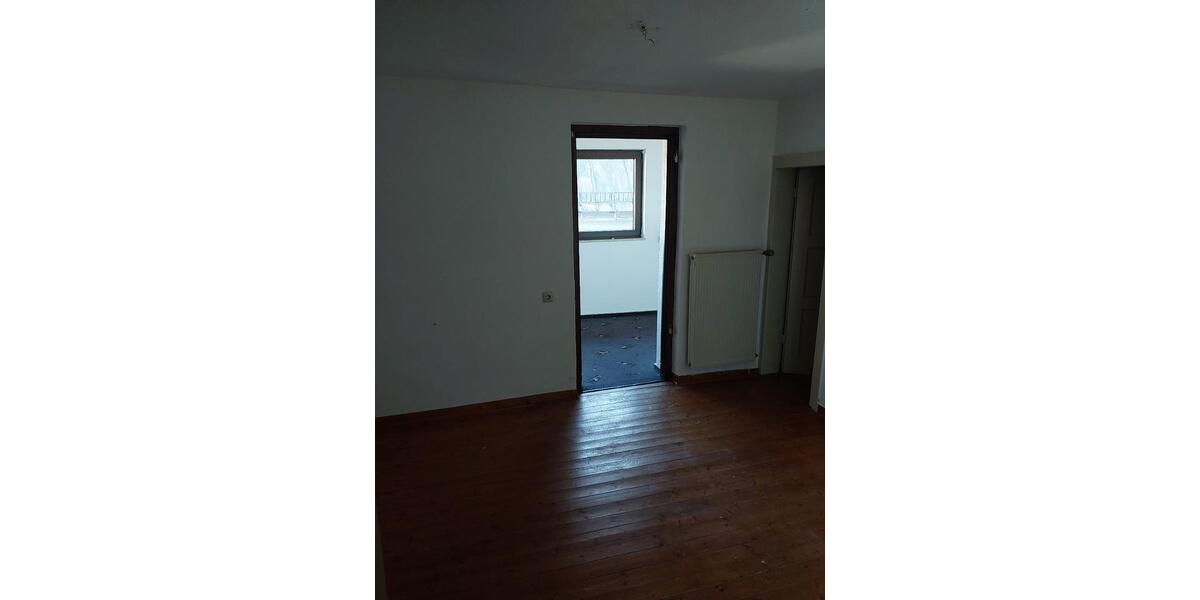 Einfamilienhaus Mengerskirchen - 6 Zimmer, 100 m&sup2;, 900&euro; | Angebot:26418788