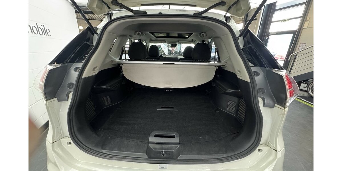 Nissan X-Trail 1.6 D Acenta 4x4 AHK Sitzheizung Navi 192.300 km 9.270 &euro; Lich 35423